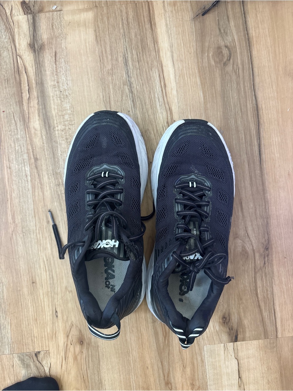 Men’s HOKA ONE Bondi 6 Shows Size 8